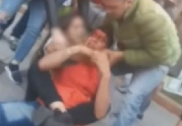 踢到鐵板！以為弱女子好欺負 小偷行竊不成反遭痛扁