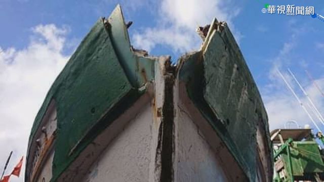 警示燈浮漂移原位 蘇澳3漁船撞消波塊