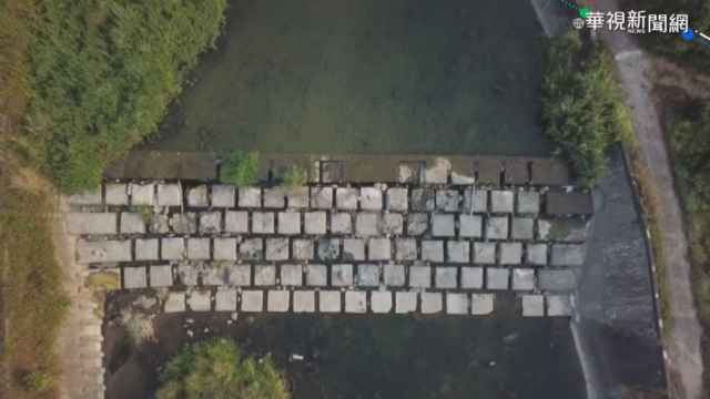 溪裡撿到大鍵盤? 嘉義豆腐岩景象暴紅