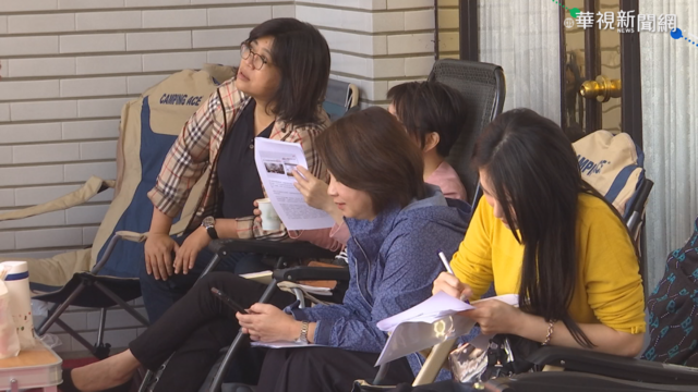 綠委排隊守議場 力保蘇揆明上台答詢