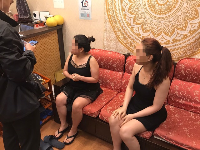 色情養生館加價600升級半套 萬華警凌晨衝入取締
