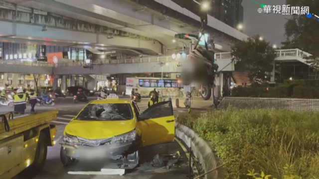 台北轉運站旁小黃暴衝 11人受傷送醫