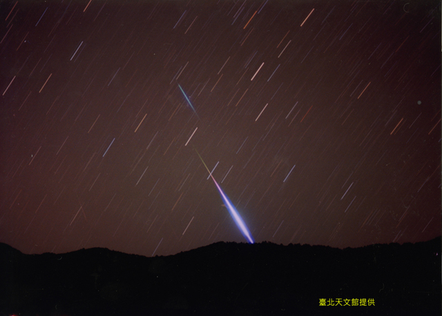 雙子座流星雨14日凌晨劃天際！南台灣最適合觀星