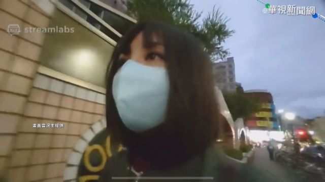 正妹街頭直播被飛車行搶 雙匪動機曝光