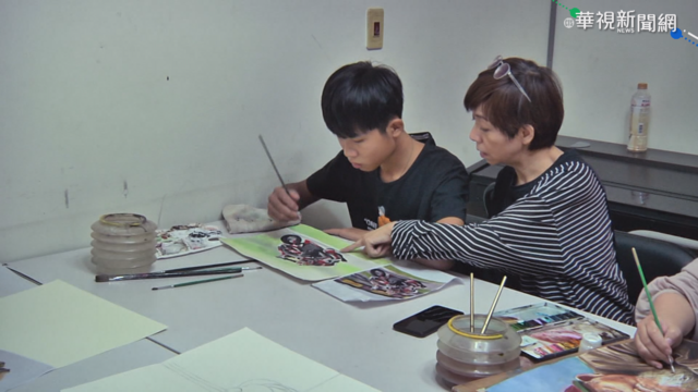 問題兒童開畫展 用繪畫逆轉人生!