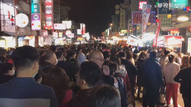 慶屏東萬福宮完工 商展人潮滿滿