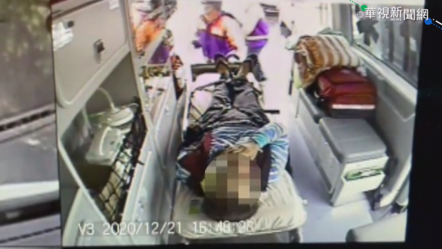 安親班交通車遭貨車撞 3人受傷送醫