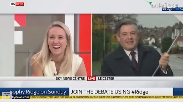 被要求拿蛇連線 記者驚聲尖叫全都錄