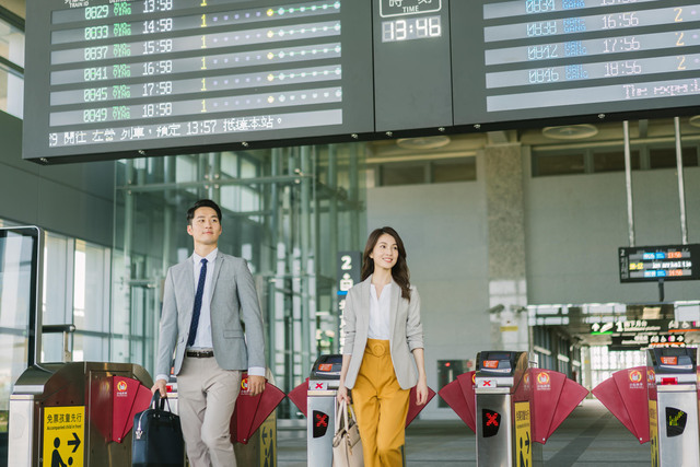 高鐵優惠開賣！買車票享免費「住飯店+12小時租車」