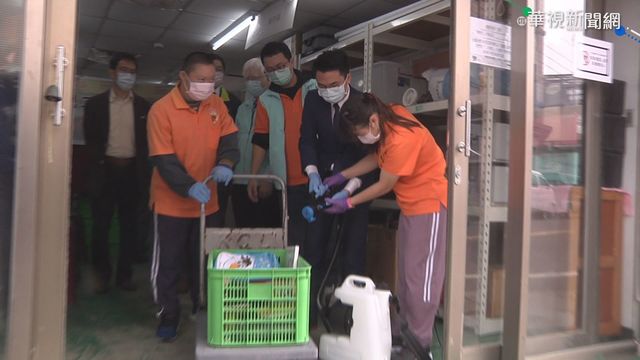 憂成防疫破口 弱勢團體賣二手物勤消毒