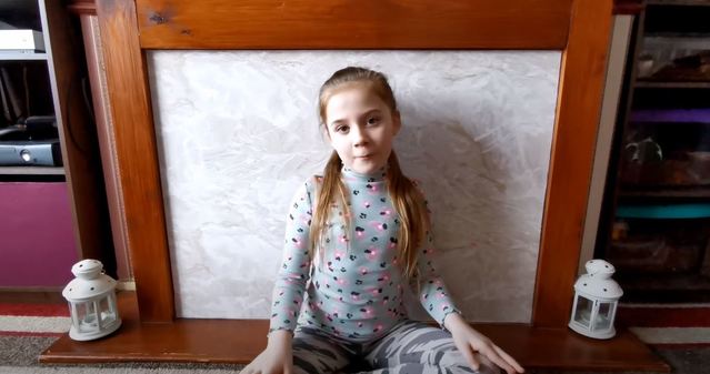 臥室驚見蜘蛛.蛇.蠍子！全都是她的寵物