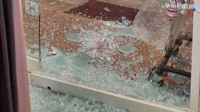 寒流冷到｢爆｣! 店家強化玻璃突爆裂