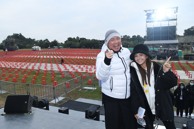 《義大跨年》楊乃文獻唱經典代表作 曾國城吃胖2公斤抗寒