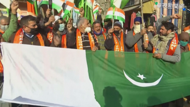 印度元旦湧參拜人潮 恐成防疫破口