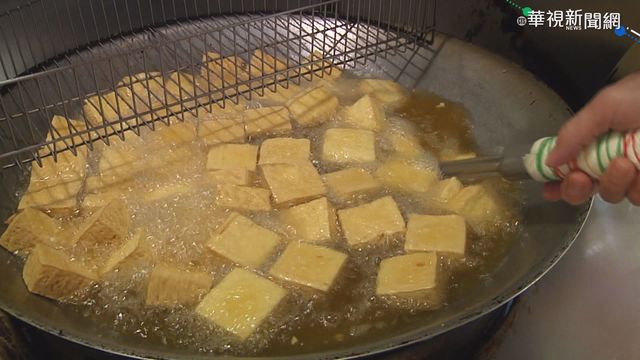 黑、白臭豆腐大PK 各有死忠擁護者