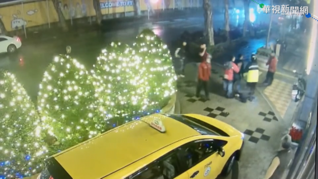 等太久爆衝突 外送員亮BB槍遭砍傷