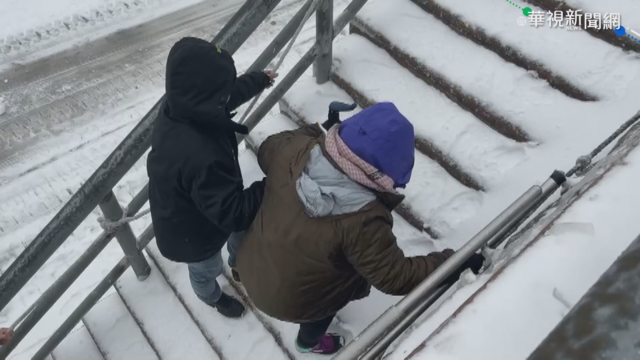 合歡山半夜再降雪 武嶺積雪1-2公分