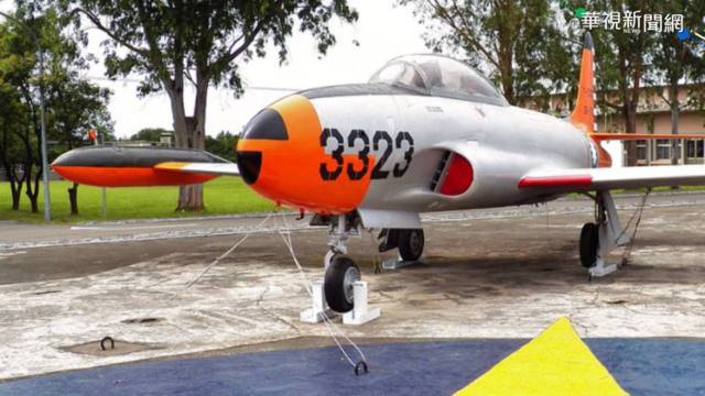 台東街頭有軍機 退役戰機未來供展示
