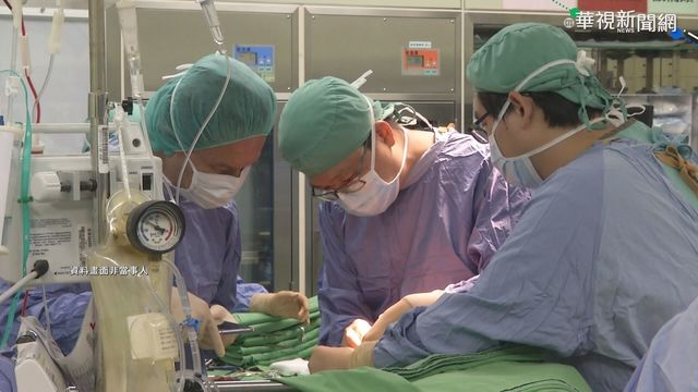 首例醫師染疫 疑插管接觸病毒飛沫