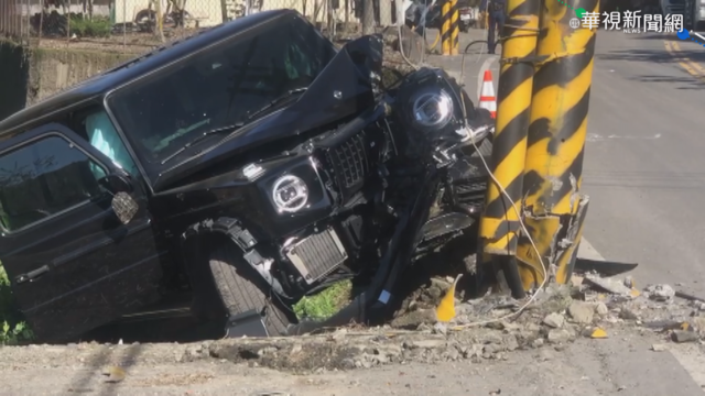衝合歡山賞雪 男下山自撞電桿墜田中