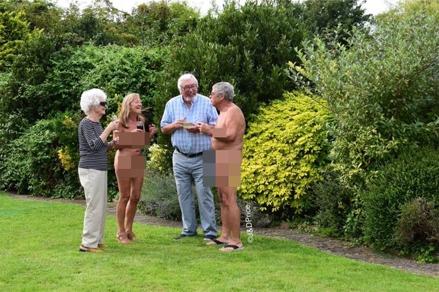 英夫婦不畏寒流、武肺「堅持全裸生活」：好自由