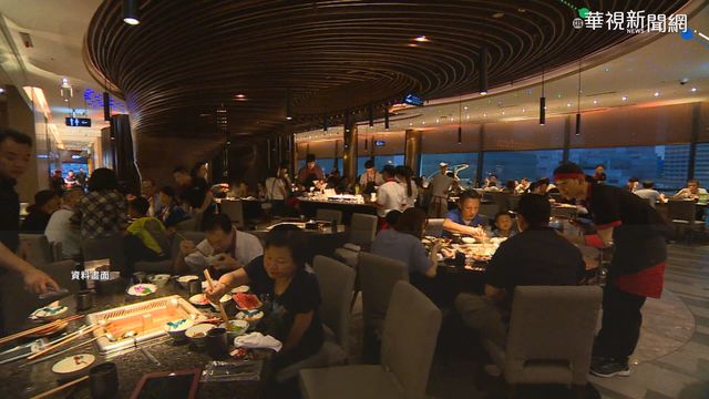 笑瘋！吃鍋時旁邊小孩好吵 他「冷吐一句話」復仇