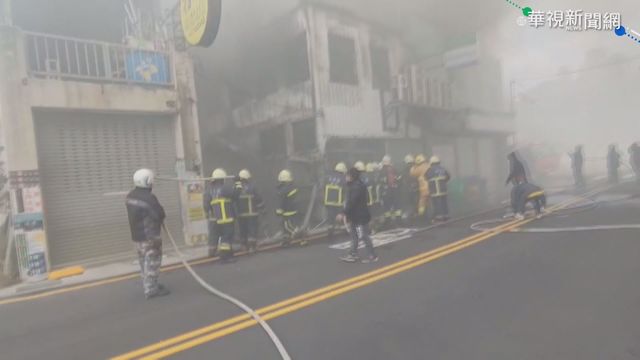 倉庫突起火竄濃煙 延燒民宅老婦受困