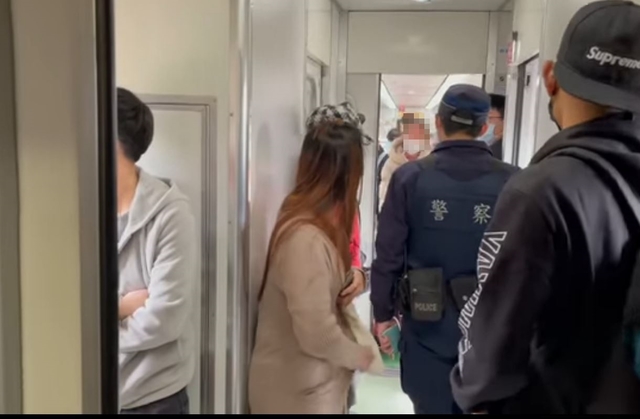 （翻攝臉書「爆廢公社公開版」）