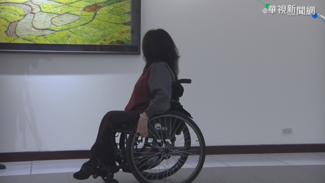 呂瓊慧｢破繭而出｣ 畫出堅韌生命力