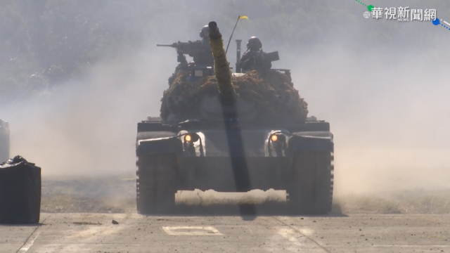 模擬桃機遭突襲 陸軍裝甲旅痛擊敵軍