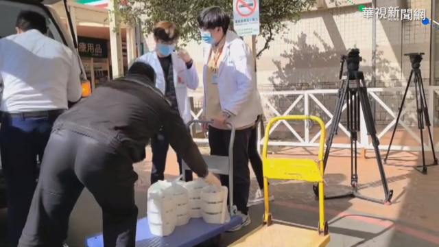 桃醫院內感染 民眾送物資為醫護打氣