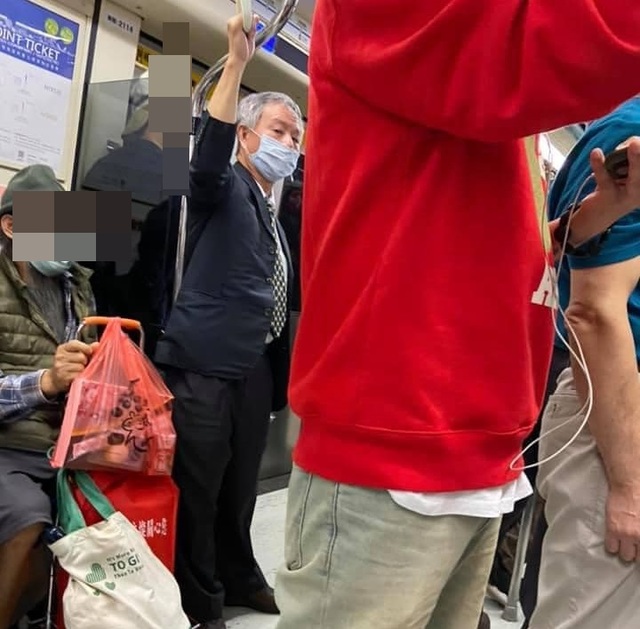 楊志良再被爆「搭捷運疑脫口罩」 她：該罰就罰別辯護