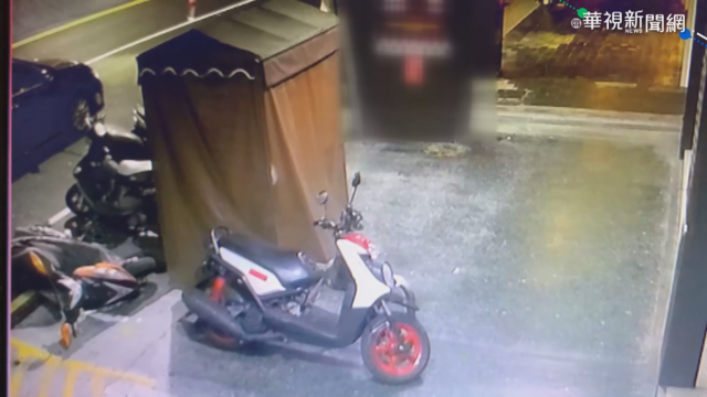 疑熱漲冷縮 小吃店玻璃爆裂波及2車