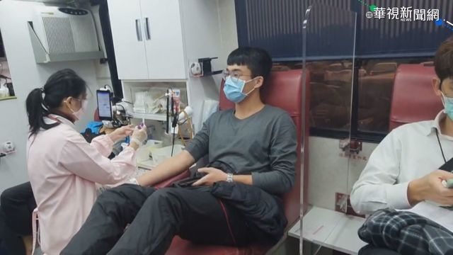 宜蘭鬧血荒 推烤雞.電影票盼挽袖捐血