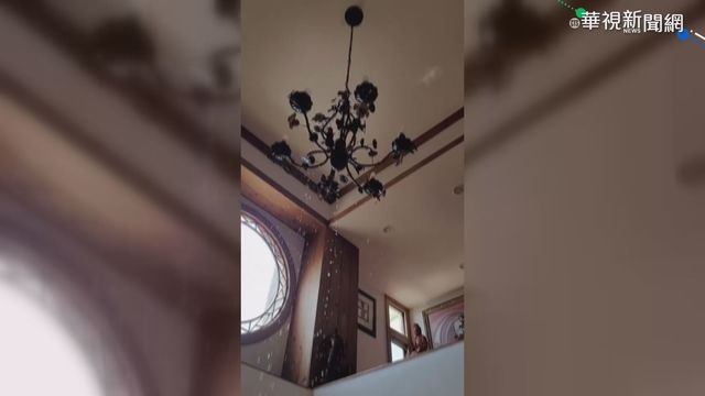 屋內下大雨 疑社區大樓灑水系統突槌