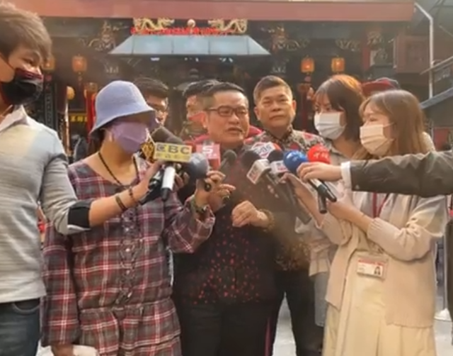 遭捲雞排妹性騷疑雲 許效舜：每個人都該被保護