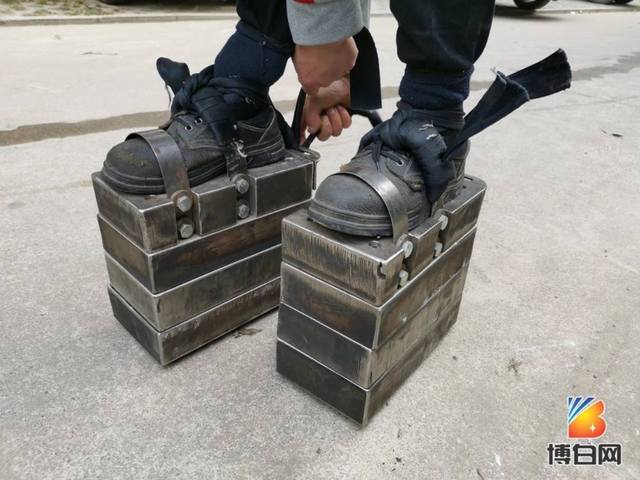 穿150公斤鞋苦練「鐵鞋功」 他狂推：身體有變好