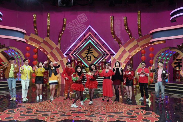 《女王》主播下廚拼拚手藝 張文綺搶扮「檳榔姐妹花」致敬佼哥