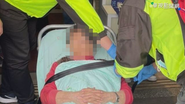 八旬婦深坑老街走春 暈倒警開道送醫