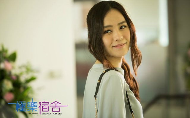 連環車禍勞斯萊斯撞爛 副駕疑「世新小昆凌」突關社群