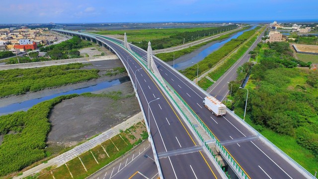 西濱快優化方案出爐！ 交通部砸35億增百處交控系統