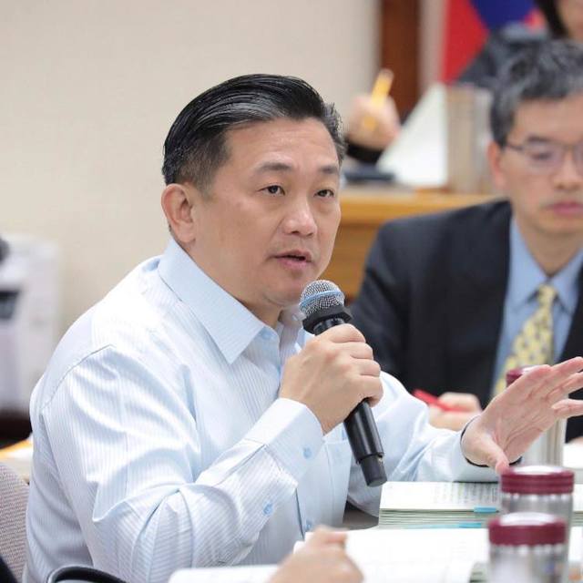 王定宇現身談同居顏若芳風波：租屋到不租太太都清楚