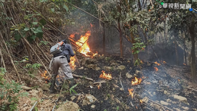打靶釀災? 高雄海陸營區失火白煙密布
