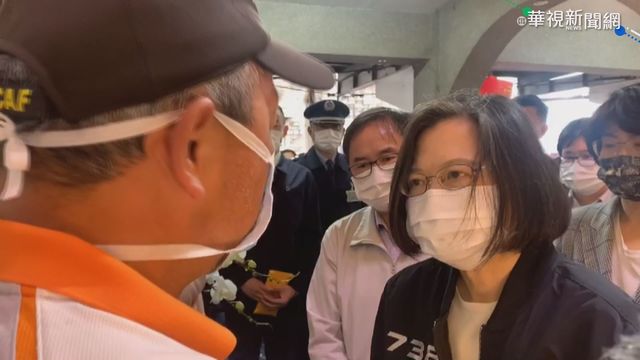 弔殉職飛官羅尚樺 總統蔡英文抵台東