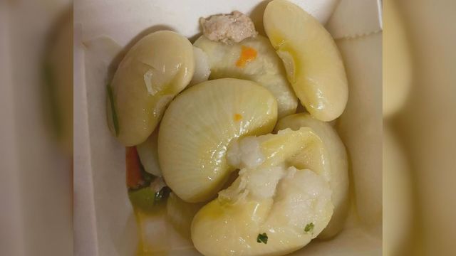 吃起來怪怪的！他吃飯驚見「黃色配菜」 內行給解答