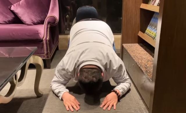 鄭文燦真實體重曝光！蔡易餘「土下座」拍片道歉