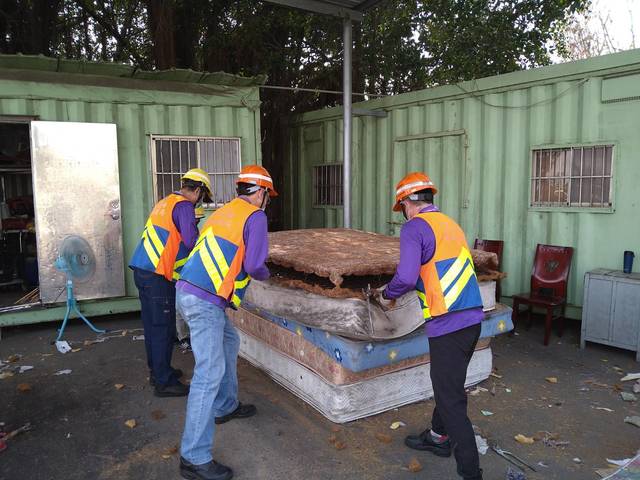 台南市環保局提供。