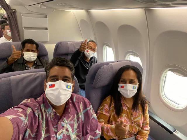 帛琉總統惠恕仁抵台 吳釗燮親迎...蔡英文將設宴款待