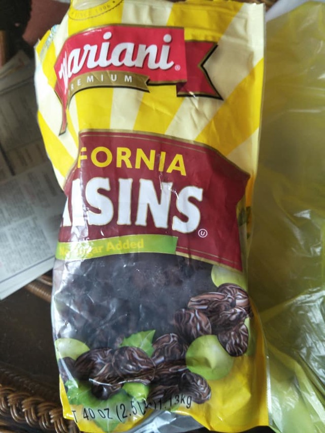 笑死！好市多買到「葡萄乾.rar」全黏住 他著急求救...