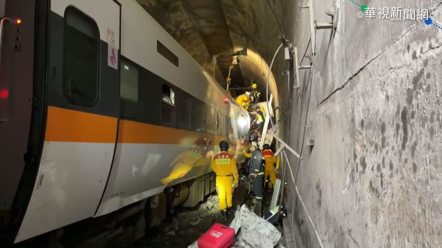 列車卡隧道搜救難 搶命與時間賽跑